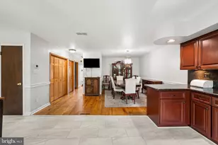 607 St Anthony Ln, Upper Darby, PA 19082 - Photo 14