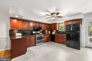 607 St Anthony Ln, Upper Darby, PA 19082 - Photo 12