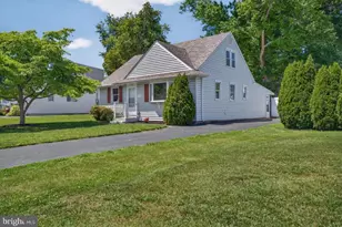 3405 Victor Ave, Brookhaven, PA 19015 - Photo 2