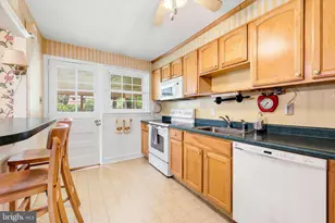 308 Henry Ln, Wallingford, PA 19086 - Photo 10