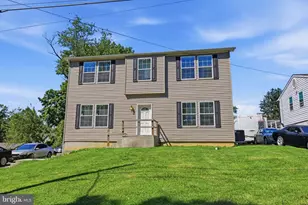 2334 Douglas Ave, Aston, PA 19014 - Photo 1