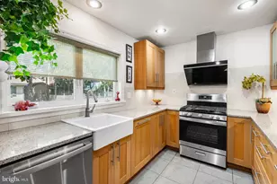50 Wentworth Ln, Bryn Mawr, PA 19010 - Photo 12