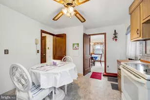 546 Arlington Ave, Folsom, PA 19033 - Photo 10