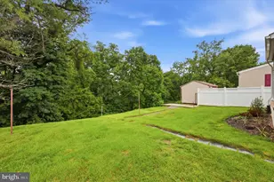546 Arlington Ave, Folsom, PA 19033 - Photo 24