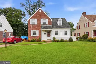 546 Arlington Ave, Folsom, PA 19033 - Photo 2