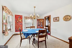 546 Arlington Ave, Folsom, PA 19033 - Photo 6