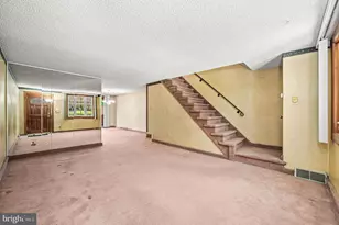 142 Westbrook Dr, Clifton Heights, PA 19018 - Photo 4