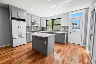 419 E 12th St, Chester, PA 19013 - Photo 6