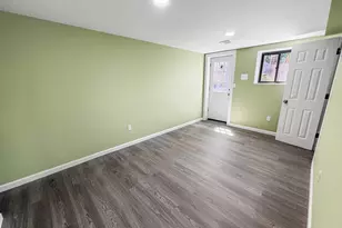 419 E 12th St, Chester, PA 19013 - Photo 30