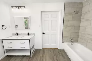4002 Yorktown Dr, Upper Chichester, PA 19061 - Photo 22