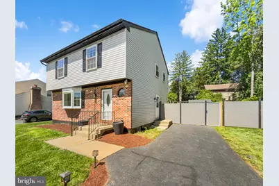 4002 Yorktown Drive, Upper Chichester, PA 19061 - Photo 2