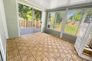 4002 Yorktown Dr, Upper Chichester, PA 19061 - Photo 18