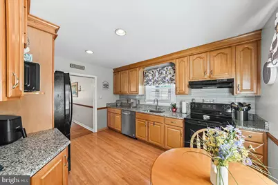 908 Broadway Avenue, Secane, PA 19018 - Photo 12