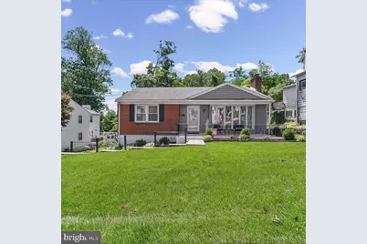 908 Broadway Avenue, Secane, PA 19018 - Photo 2