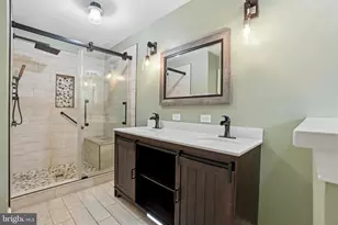 350 Danbury Ln, Glen Mills, PA 19342 - Photo 16