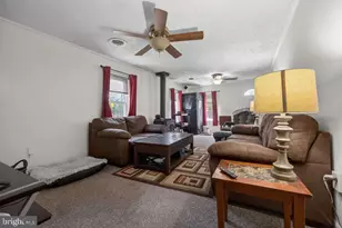 330 Ruth Ave, Upper Chichester, PA 19014 - Photo 4