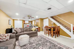 552 Heather Ln, Upper Chichester, PA 19014 - Photo 22
