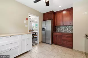 3703 John Dr, Brookhaven, PA 19015 - Photo 10