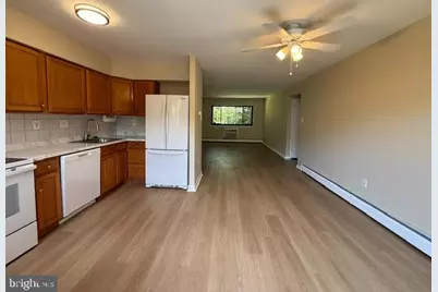 1 Lawrence Road #B2B, Broomall, PA 19008 - Photo 4