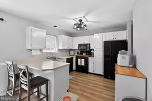 56 Victoria Dr, Aston, PA 19014 - Photo 12