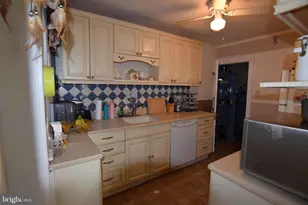 14 Gladstone Rd, Lansdowne, PA 19050 - Photo 10