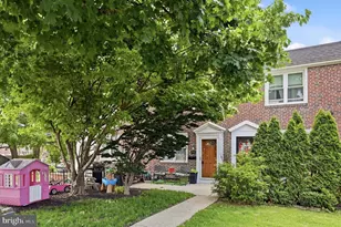 212 Gramercy Dr, Clifton Heights, PA 19018 - Photo 1