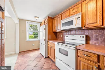 212 Gramercy Drive, Clifton Heights, PA 19018 - Photo 8