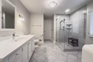 42 Greythorne Woods Cir, Wayne, PA 19087 - Photo 20