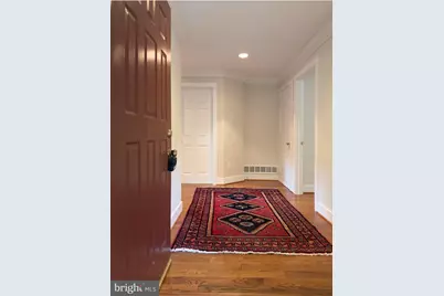 42 Greythorne Woods Circle, Wayne, PA 19087 - Photo 2