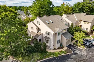 42 Greythorne Woods Cir, Wayne, PA 19087 - Photo 36