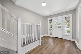 37 E Mowry St, Chester, PA 19013 - Photo 2