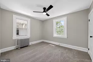 37 E Mowry St, Chester, PA 19013 - Photo 8
