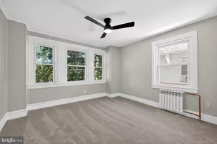 37 E Mowry St, Chester, PA 19013 - Photo 10