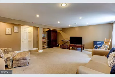 125 W Thomson Avenue, Springfield, PA 19064 - Photo 24