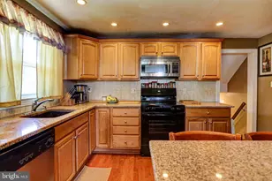 125 W Thomson Ave, Springfield, PA 19064 - Photo 18