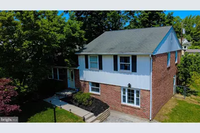 125 W Thomson Avenue, Springfield, PA 19064 - Photo 2