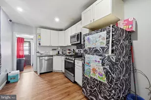 1121 E 11th St, Crum Lynne, PA 19022 - Photo 4
