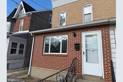 1314 E 11th Street, Crum Lynne, PA 19022 - Photo 2