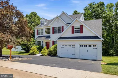 112 Spring Valley Way, Aston, PA 19014 - Photo 2