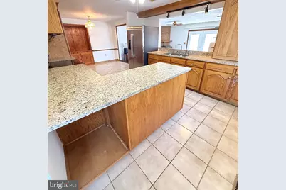 2121 N Lee Lane, Aston, PA 19014 - Photo 16