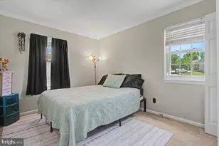 420 Cedar Crest Ln, Upper Chichester, PA 19014 - Photo 16