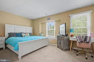 420 Cedar Crest Ln, Upper Chichester, PA 19014 - Photo 14