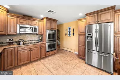 516 Evergreen Avenue, Folsom, PA 19033 - Photo 10