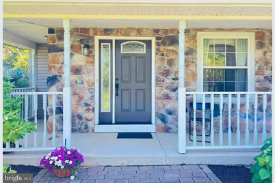 952 Valleybrook Road, Garnet Valley, PA 19060 - Photo 2