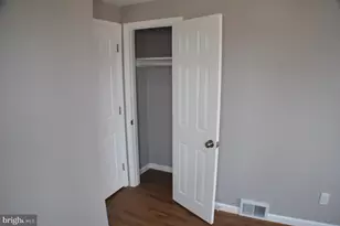 512 S 2nd St, Darby, PA 19023 - Photo 18