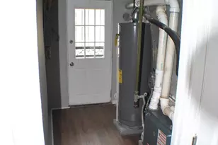 512 S 2nd St, Darby, PA 19023 - Photo 32