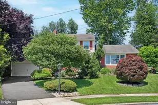 4946 James Pl, Brookhaven, PA 19015 - Photo 2
