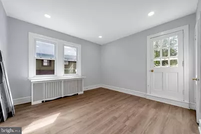 227 S Fairview Avenue, Upper Darby, PA 19082 - Photo 24