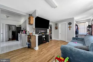 227 S Fairview Ave, Upper Darby, PA 19082 - Photo 6