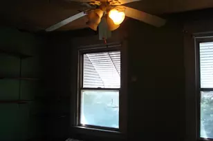 810 Bartram Ave, Darby, PA 19023 - Photo 14